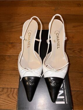 CHANEL White and Black Pointed-Toe Slingback Pumps